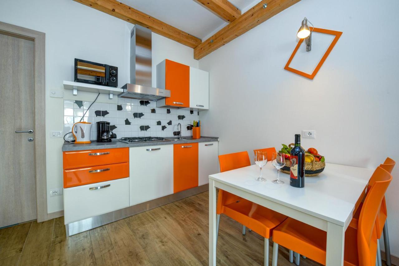 Casa Nel Borgo - Il Picchio Lejlighed Tremosine Eksteriør billede
