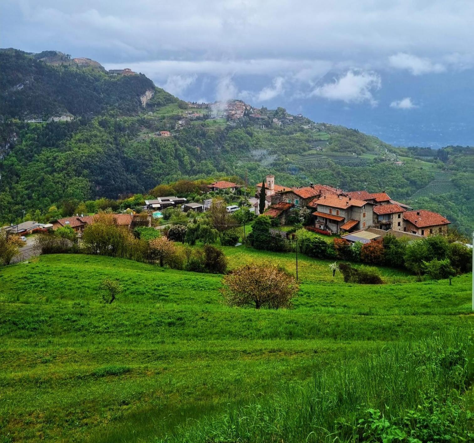 Casa Nel Borgo - Il Picchio Lejlighed Tremosine Værelse billede